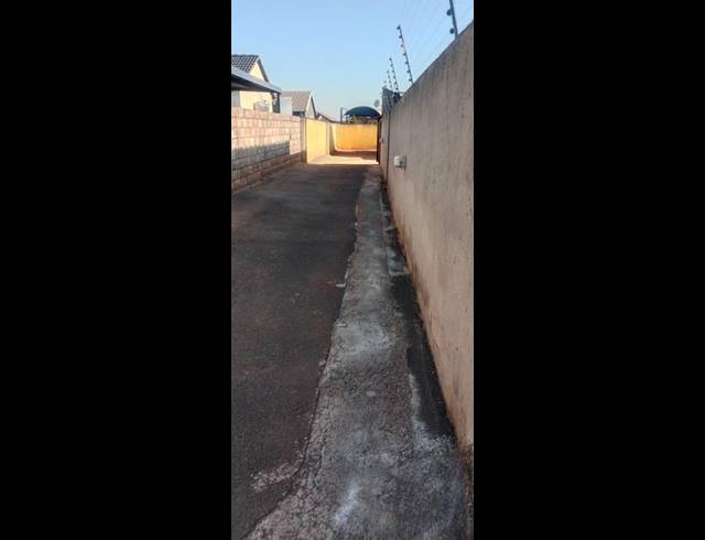 3 BEDROOM HOUSE FOR SALE IN MAPLETON